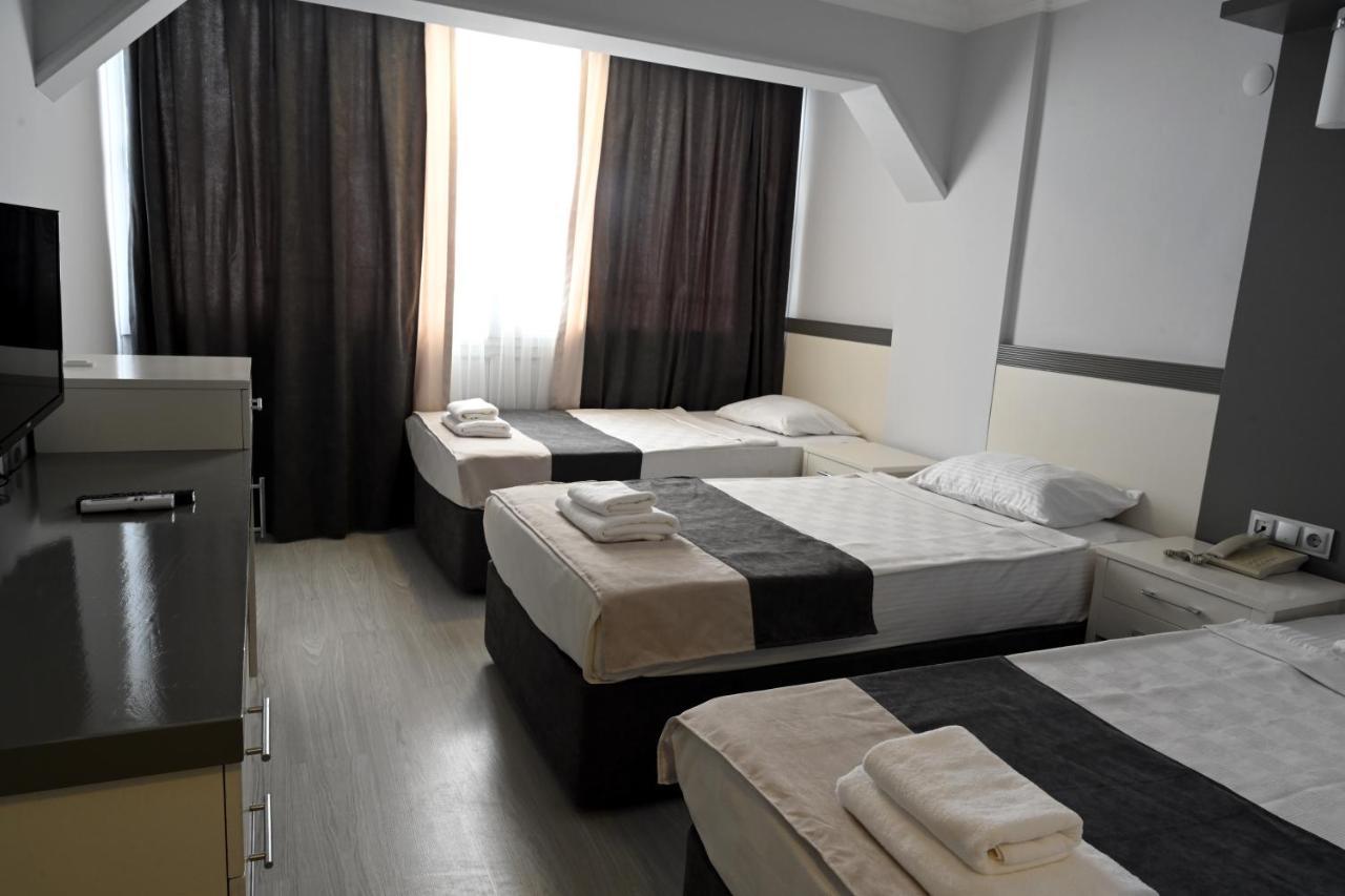 Roxx Royal Hotel คูซาดาซี ภายนอก รูปภาพ